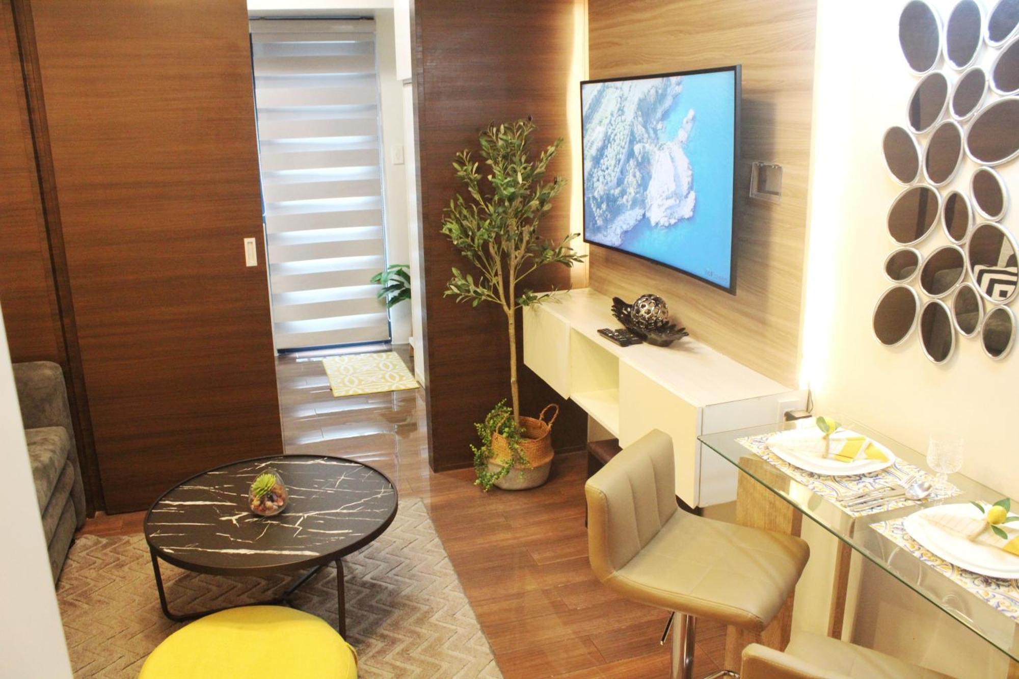 Stylish&Comfort Unit With Balcony In Air Makati Makati City Buitenkant foto