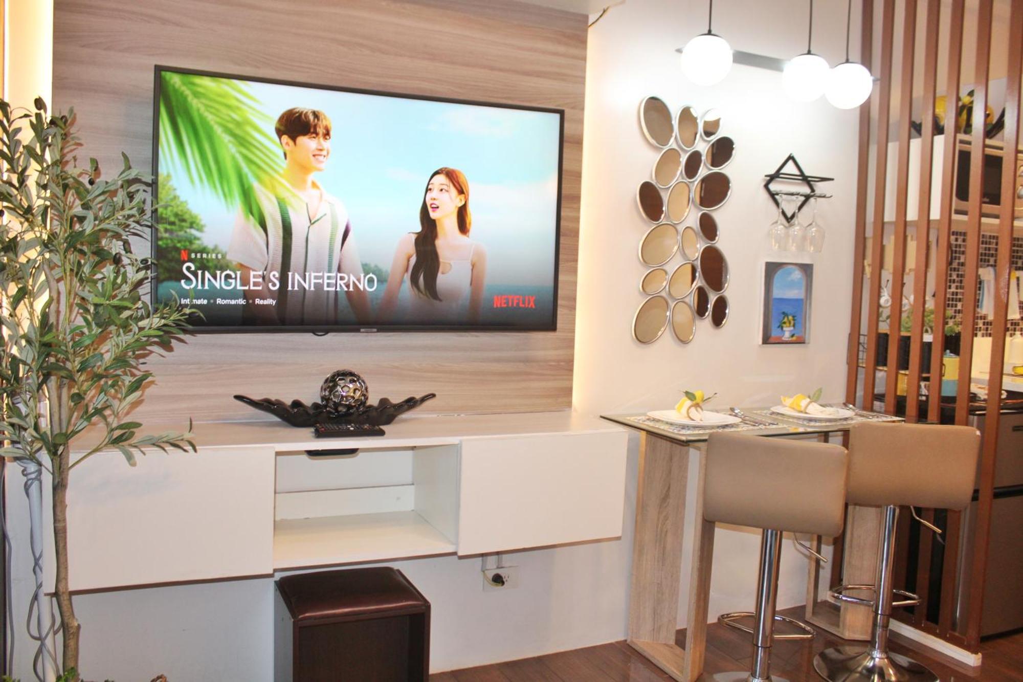 Stylish&Comfort Unit With Balcony In Air Makati Makati City Buitenkant foto